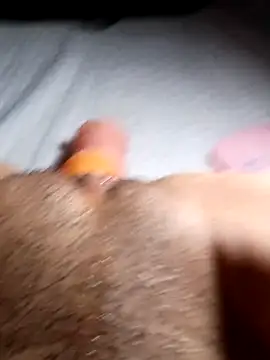 Snapshot of honeyhotgirl19 chatting on February 10, 2026, 8:29 am honeyhotgirl19 online show from February 10, 2026, 8:29 am