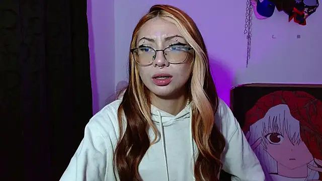 kittymiauu444 online show from April 4, 2026, 4:11 am