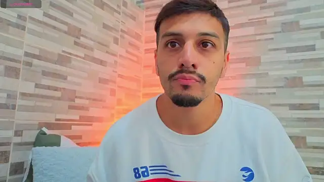 joelcallvil1 online show from May 4, 2026, 4:36 pm