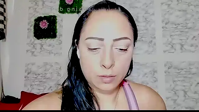 XXXStephanie XXX online show from July 4, 2026, 10:27 pm