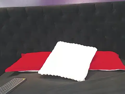 Oswalldo   online show from March 25, 2026, 11:16 am