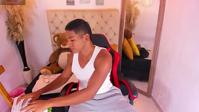 noah sthone online show from January 19, 2026, 3:21 am