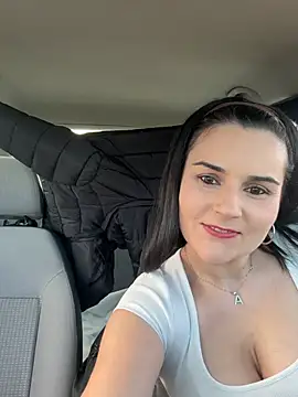 Alice Dan online show from March 28, 2026, 5:01 pm