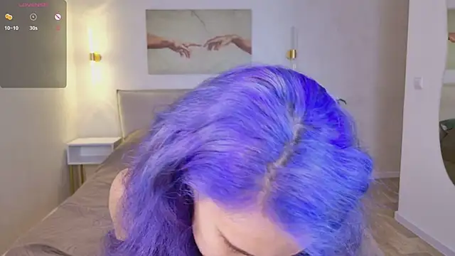 AuraLaunni online show from March 1, 2026, 7:10 am