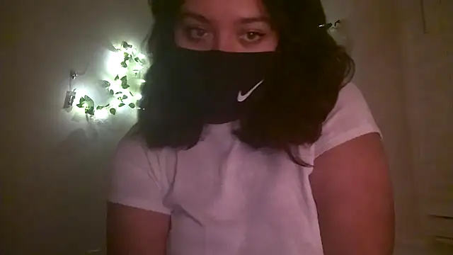 Lunablushh online show from January 15, 2026, 3:11 am