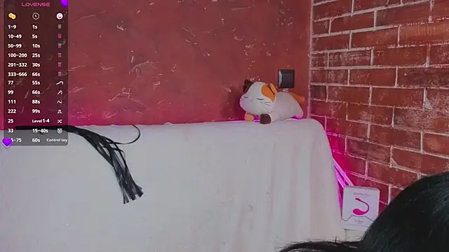 LisaBunnyy online show from February 26, 2026, 11:15 pm