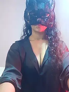cutehotwife online show from June 15, 2026, 10:01 pm