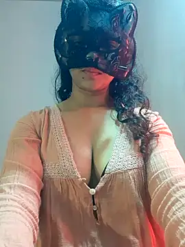 cutehotwife online show from August 3, 2026, 9:04 am