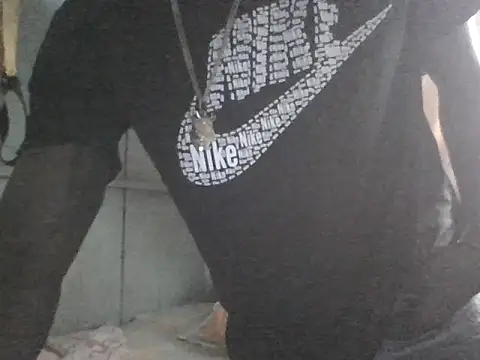Snapshot of roxa2784 chatting on June 14, 2026, 12:29 pm roxa2784 online show from June 14, 2026, 12:29 pm