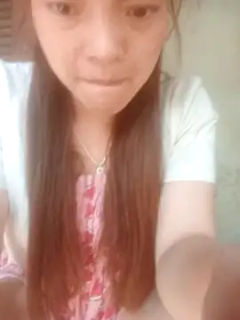 jjennyyy online show from April 8, 2026, 7:19 am