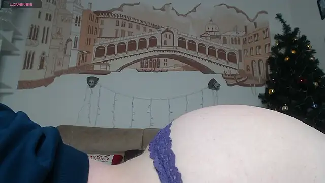 Snapshot of Secret_Emma chatting on January 16, 2026, 12:42 pm Secret Emma online show from January 16, 2026, 12:42 pm