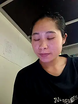 aaa sexy aaa online show from April 1, 2026, 3:42 pm