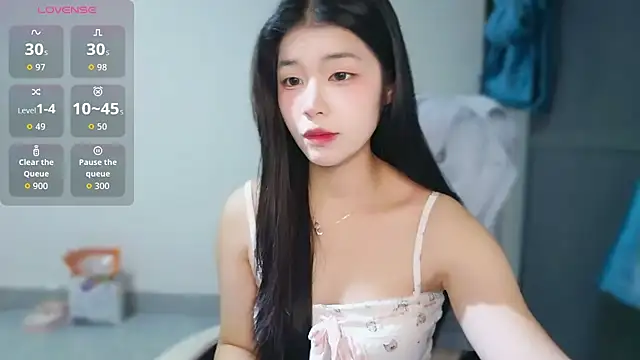 -XiaoYu-777 online show from February 12, 2026, 11:05 am