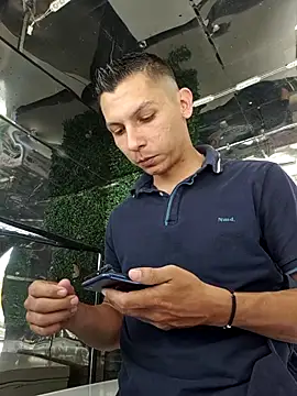 Andres storm online show from April 11, 2026, 7:18 pm