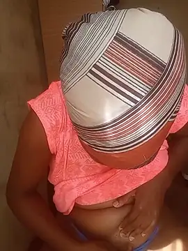 Snapshot of Princess2002Electron chatting on March 3, 2026, 8:42 am Princess2002Electron online show from March 3, 2026, 8:42 am