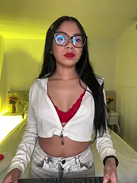 Little Lexyy online show from June 11, 2026, 5:16 am