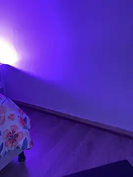 Little Lexyy online show from June 24, 2026, 5:39 am