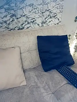 soffi joness23 online show from April 15, 2026, 7:58 pm