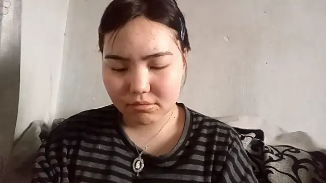 MollyAsian online show from February 16, 2026, 9:05 am