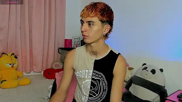 Maiky Cooper01 online show from March 15, 2026, 9:37 am