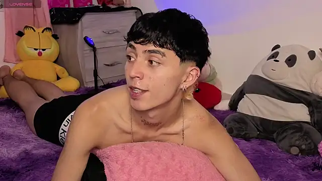 Maiky Cooper01 online show from March 20, 2026, 8:14 pm