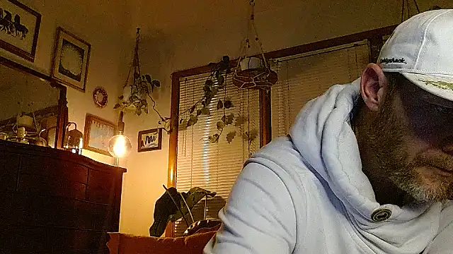 Snapshot of marcus_graves_13 chatting on January 14, 2026, 1:44 am marcus graves 13 online show from January 14, 2026, 1:44 am