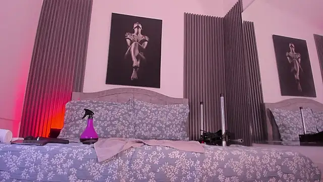 Snapshot of Naia-Nore chatting on February 28, 2026, 11:39 pm Naia-Nore online show from February 28, 2026, 11:39 pm