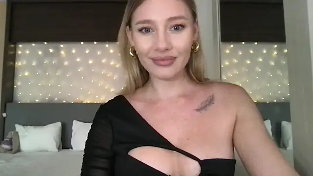 Stella muse online show from February 20, 2026, 3:58 am