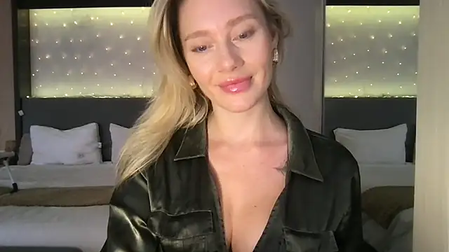 Snapshot of Stella_muse chatting on May 19, 2026, 4:08 am Stella muse online show from May 19, 2026, 4:08 am