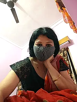 Priyaji7575 online show from February 3, 2026, 6:22 am