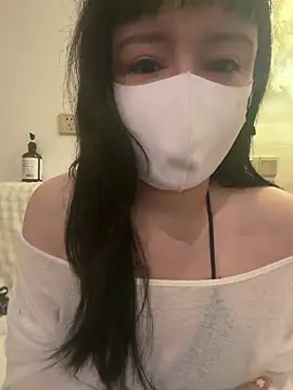 Mia-zhan online show from April 18, 2026, 9:26 pm