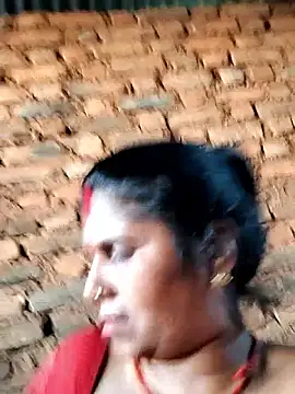 Hot di97 online show from March 28, 2026, 12:38 pm