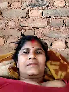 Hot di97 online show from April 12, 2026, 1:32 am