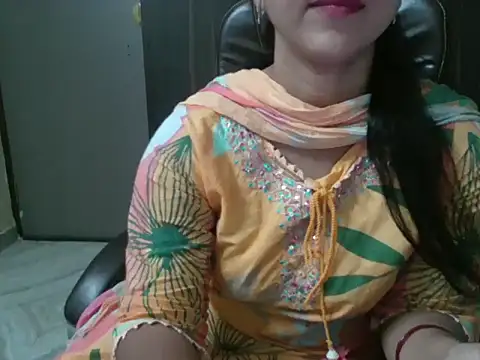 Snapshot of Adaa7 chatting on June 12, 2026, 4:06 pm Adaa7 online show from June 12, 2026, 4:06 pm