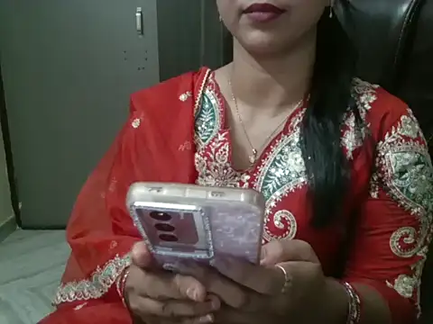 Snapshot of Adaa7 chatting on June 23, 2026, 5:33 pm Adaa7 online show from June 23, 2026, 5:33 pm