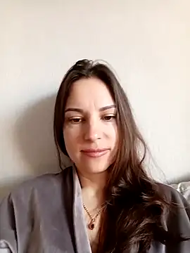 She-Moon online show from April 6, 2026, 6:03 am