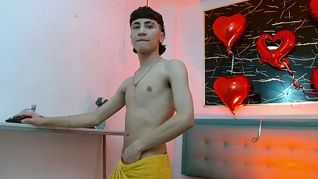 Snapshot of XanderGrey8 chatting on February 14, 2026, 7:10 pm XanderGrey8 online show from February 14, 2026, 7:10 pm