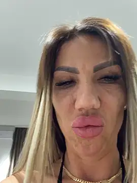 Missolevelvet online show from March 2, 2026, 8:04 pm