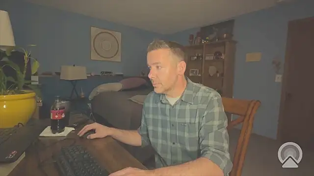 chrisw8140 online show from June 4, 2026, 6:08 am