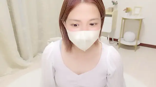 Snapshot of UMIumi- chatting on April 30, 2026, 9:48 am UMIumi- online show from April 30, 2026, 9:48 am