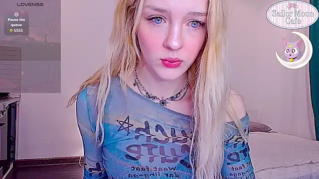 sailormoon666  online show from April 2, 2026, 2:09 am