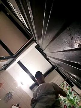 SlowHeat online show from January 12, 2026, 4:23 pm