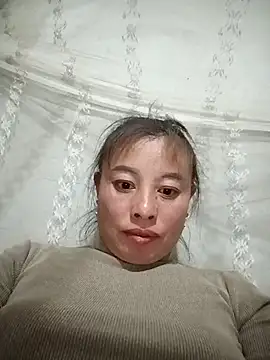 Snapshot of kaia-cam chatting on January 13, 2026, 12:54 pm kaia-cam online show from January 13, 2026, 12:54 pm