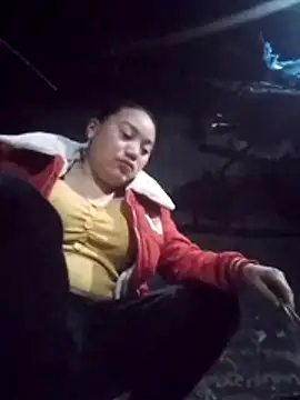 LingLing002 online show from January 13, 2026, 9:31 pm