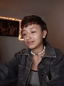 AlexxaAndRileyy online show from February 11, 2026, 4:34 pm