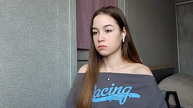 SherrylMaler online show from February 9, 2026, 4:49 am