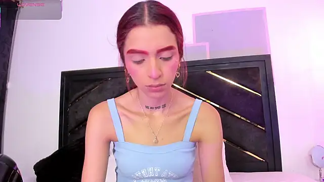 april jones05 online show from April 6, 2026, 12:17 pm