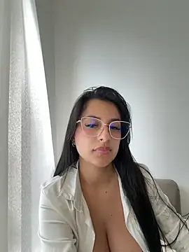 Snapshot of Mia_arabs chatting on March 10, 2026, 8:14 pm Mia arabs online show from March 10, 2026, 8:14 pm