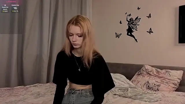 Snapshot of JuanaSumma chatting on March 18, 2026, 6:05 am JuanaSumma online show from March 18, 2026, 6:05 am