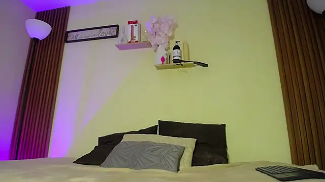 Snapshot of Scarlett_ross_ chatting on February 5, 2026, 2:05 am Scarlett ross online show from February 5, 2026, 2:05 am